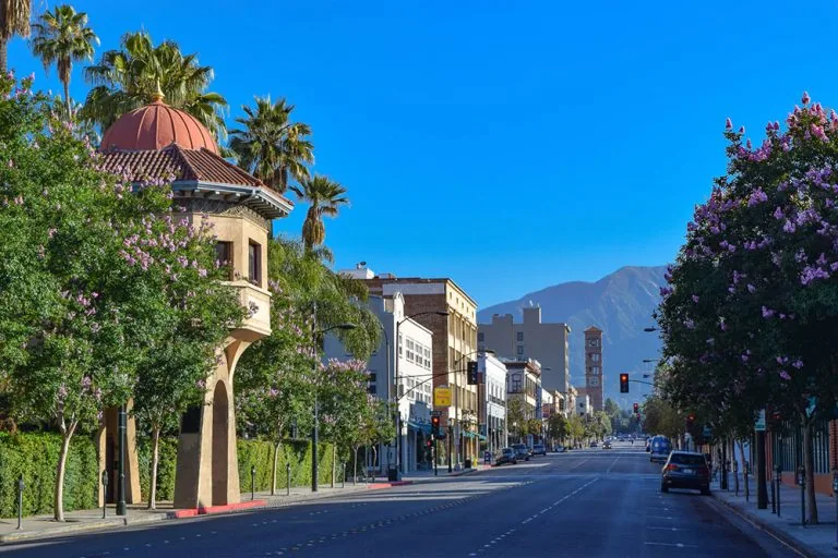 Colorado Boulevard storefronts in Pasadena, CA